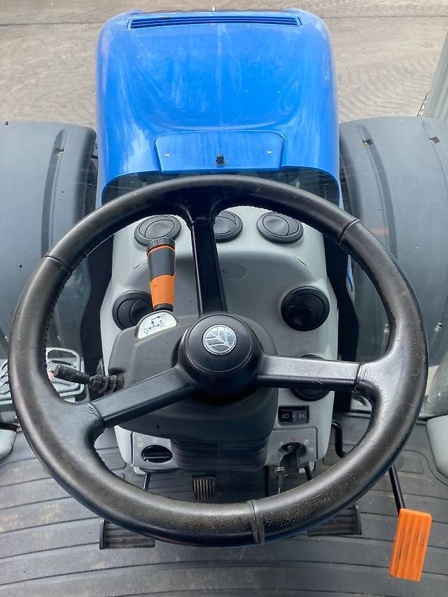 New Holland T 8.320 AC