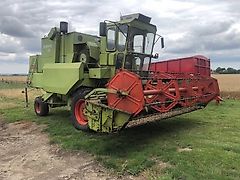 Claas Dominator 85