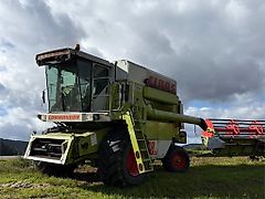 Claas Commandor 228 CS