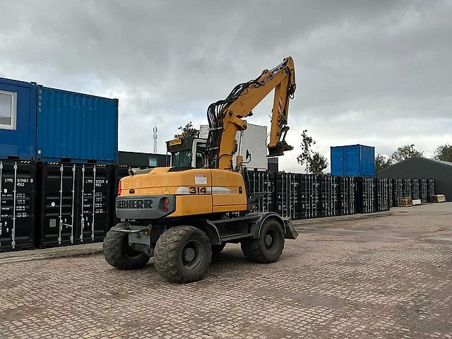 Liebherr A314