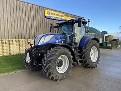 New Holland Agriculture New Holland T7.270 Tractor