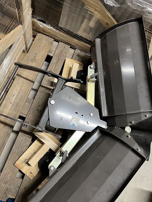 Husqvarna V-Schild für 418 / 422 / 524 Serie Rider