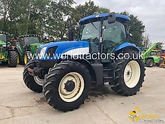 New Holland TS135A