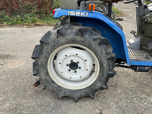 Iseki SIAL 223