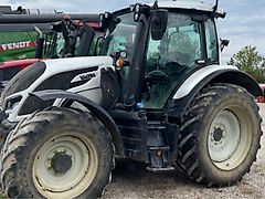 Valtra N135D