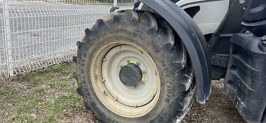 Valtra N135D