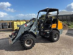 Giant shovel V4502T