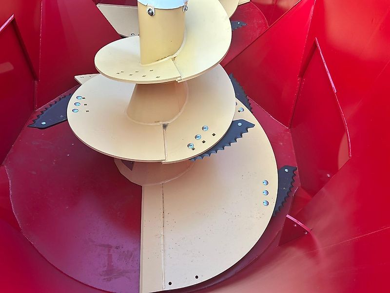 BvL V-Mix Plus 20H-2S voermengwagen