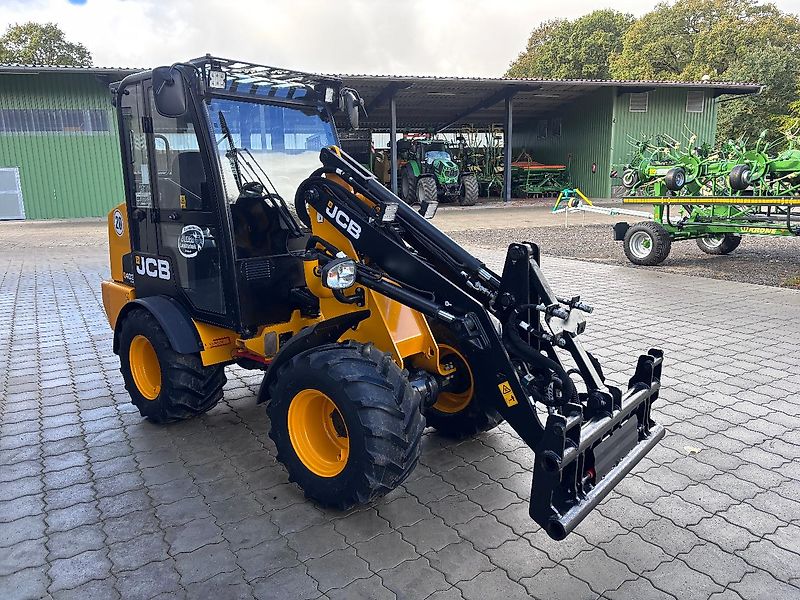 JCB 403 Plus