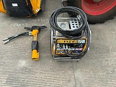 JCB Beaver Pack