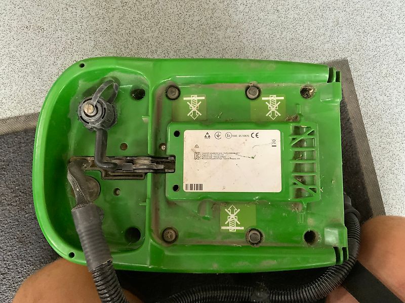 John Deere Green Star SF6000 Guidance Receiver Pod