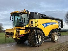 New Holland CX8060 Combine Harvester