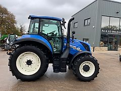 New Holland T5.120 Electro Command Tractor (ST25125)