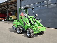 Avant E6 Mini-shovel