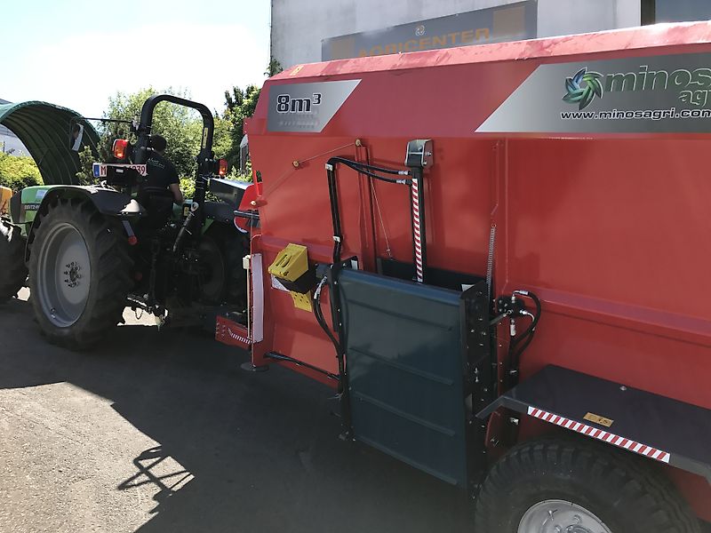 Minos Agri Futtermischwagen T-YYKM 8