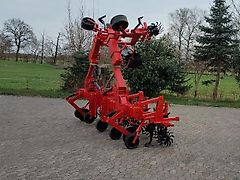 Kotte Kotte Rollhacke 6 reihig Rollkultivator 450 cm Arbeitsbreite mit mittigen Grubberschar zur Bodenlockerung Rollsternkultivator mit drehbaren Hacksternen zum anhäufeln in die Reihe