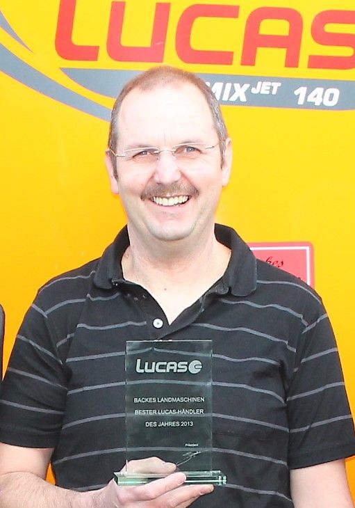 Contact Mr. Ewald Backes