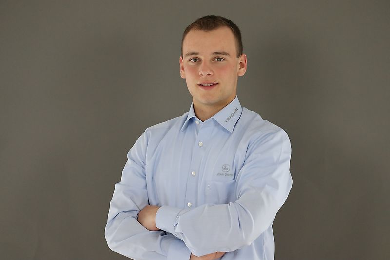 Contact Mr. Max Hepping