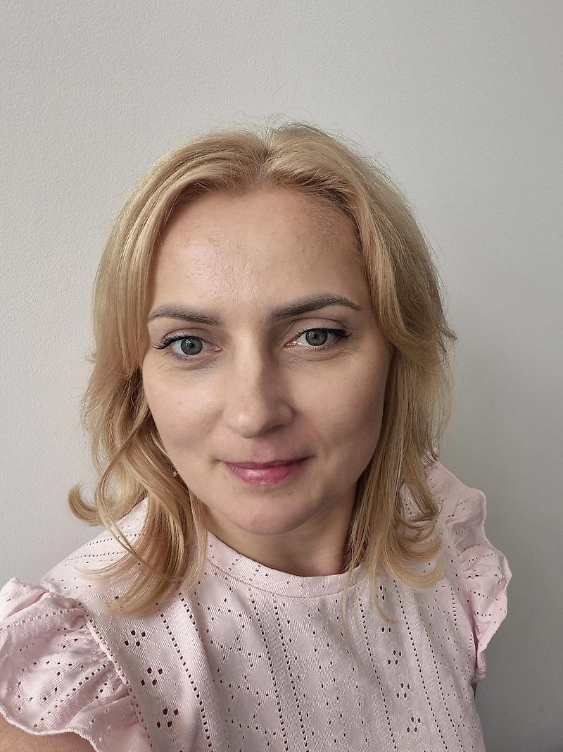 Contact Ms. Aneta Nartowicz