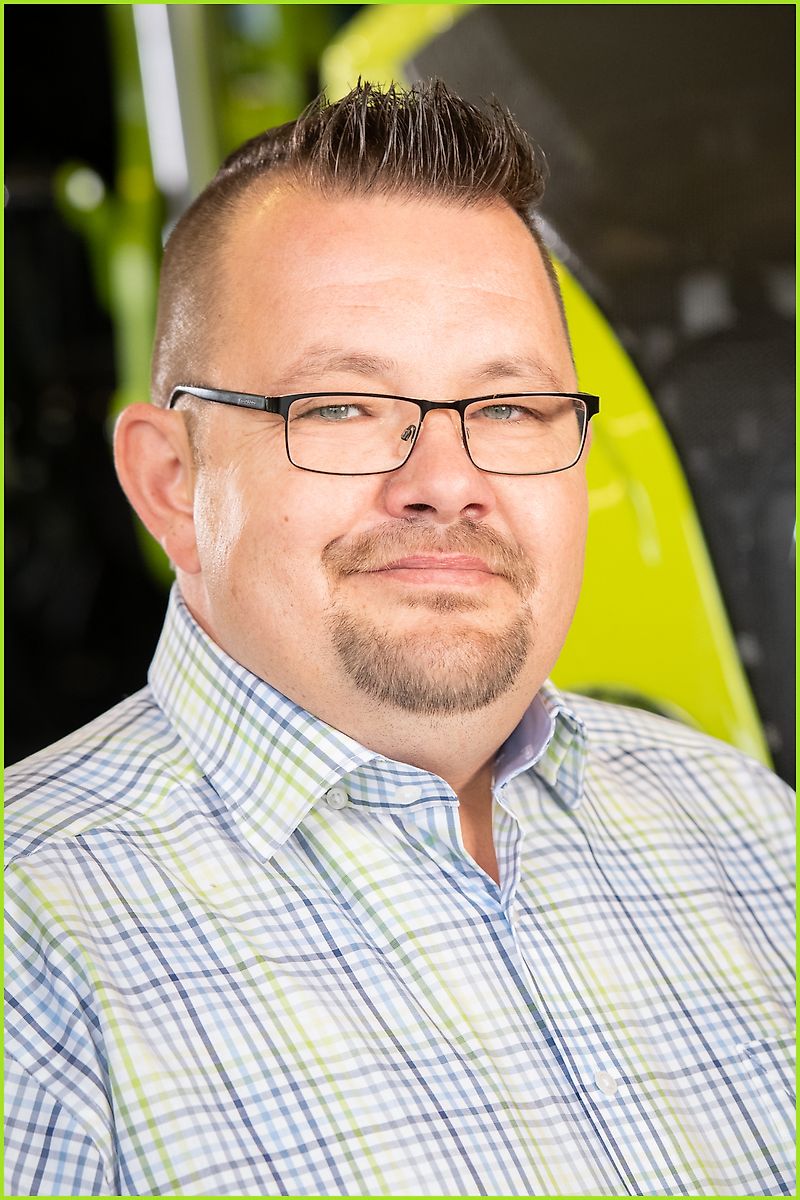 Contact Michael Seling